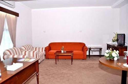 Hotel Bahari